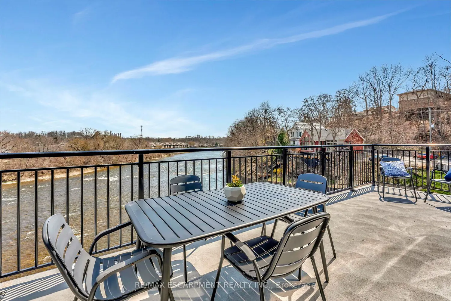 Additional image 15 of 7 Grand River Street 302