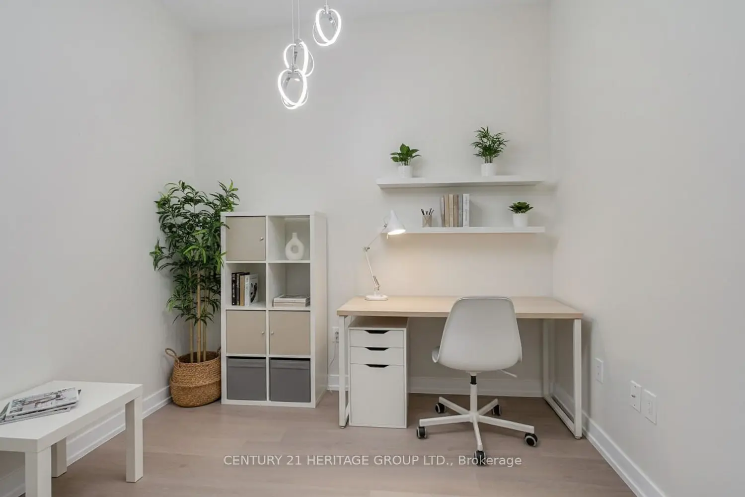 Additional image 16 of 555 William Graham Drive 250