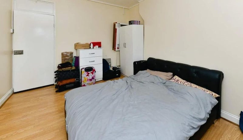 Additional image 2 of 2 Bed Flat, Wickford House, E1, N1 7GU