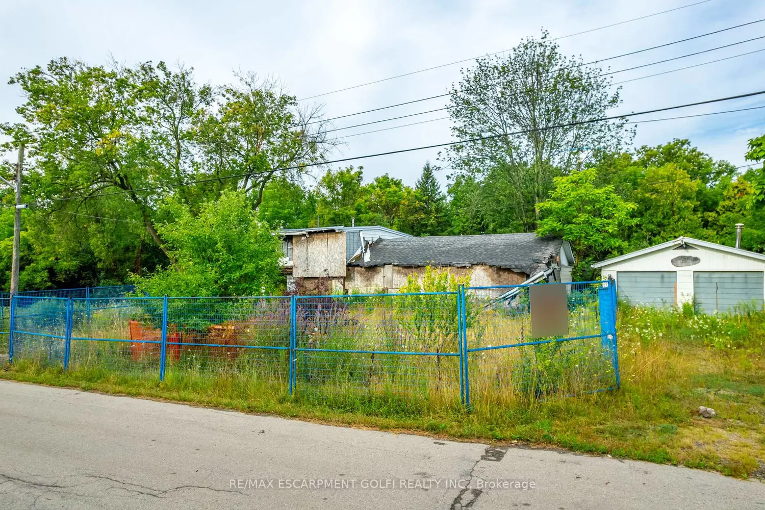 Additional image 3 of 74 Best Avenue