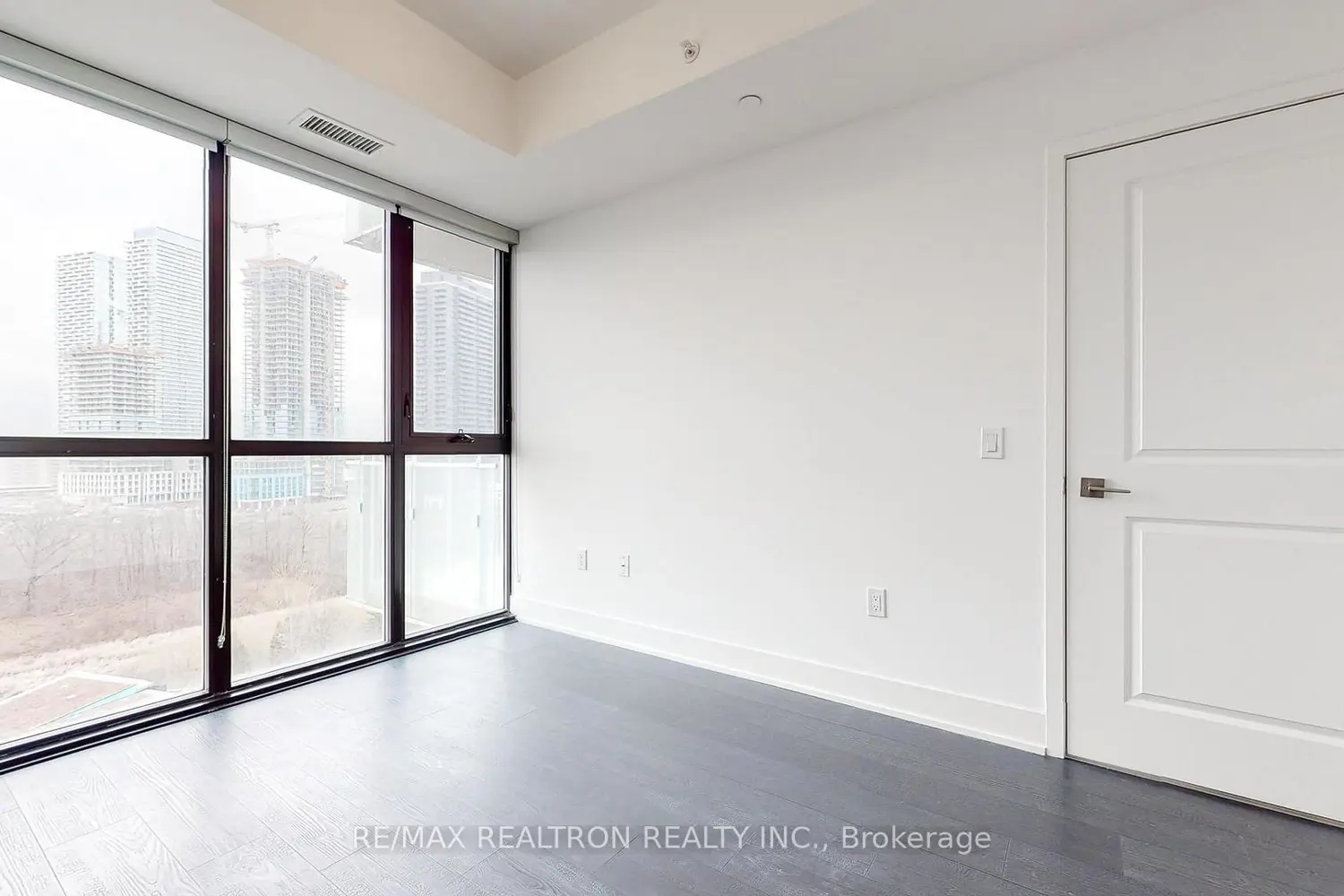 Additional image 10 of 2916 Highway 7 Road 904