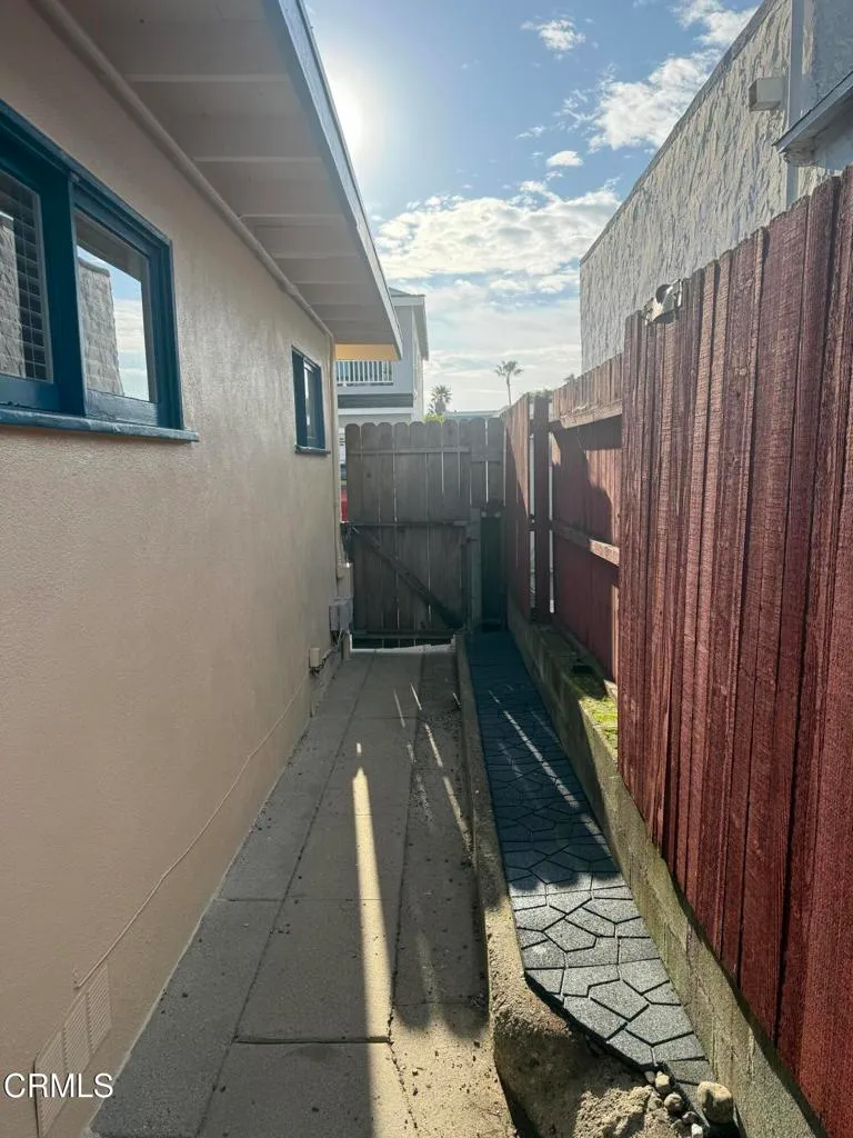 Additional image 46 of 1033 Bath Lane, Ventura, CA 93001