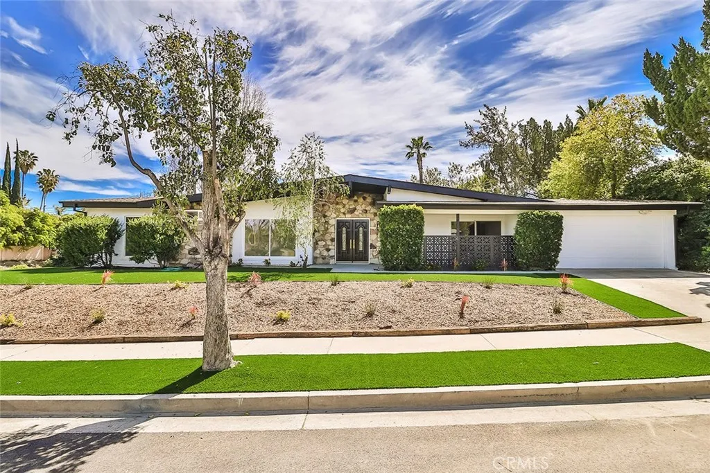 Additional image 2 of 23540 Kivik St, Woodland Hills, CA 91367