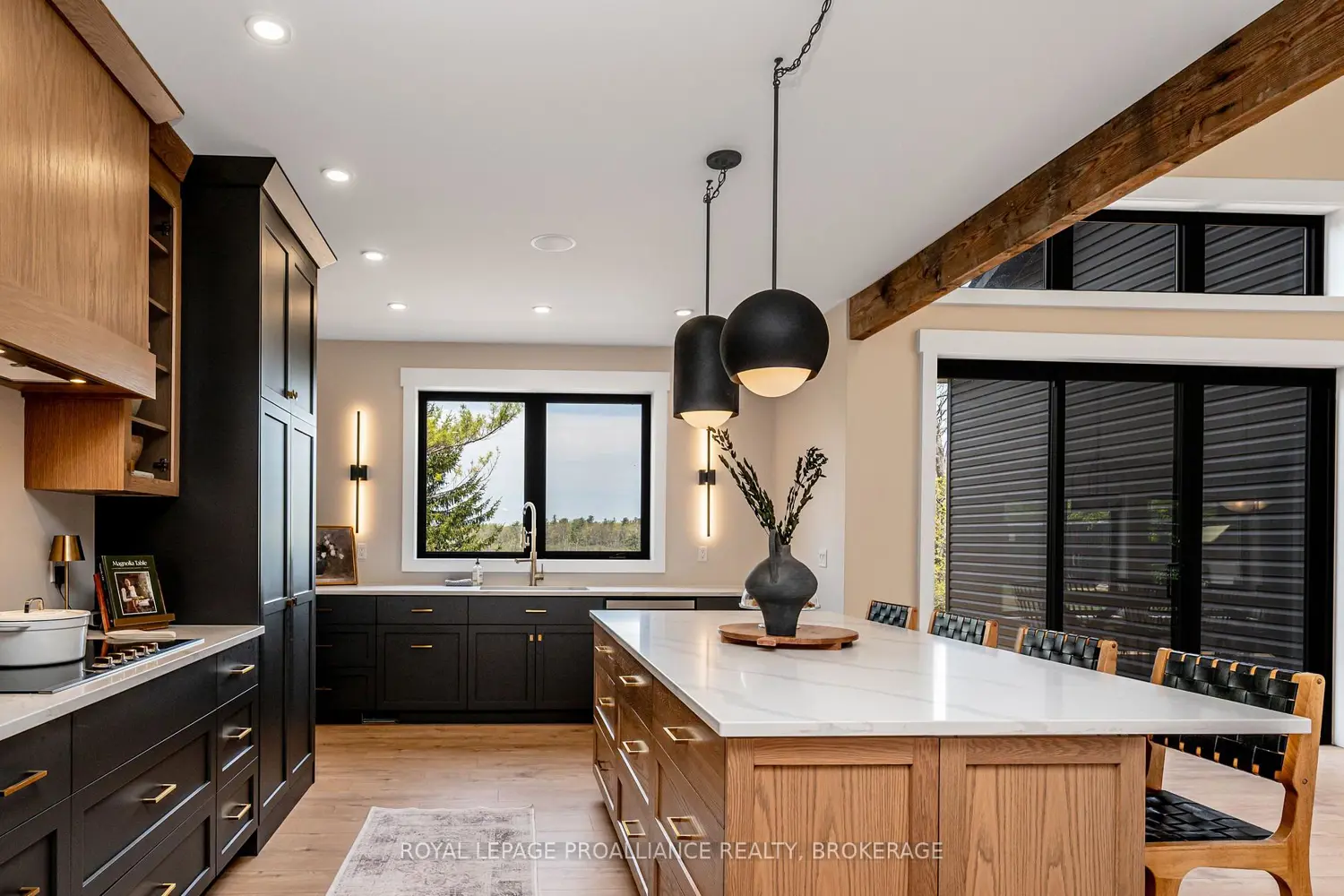 2924 Highway 2 photo 2