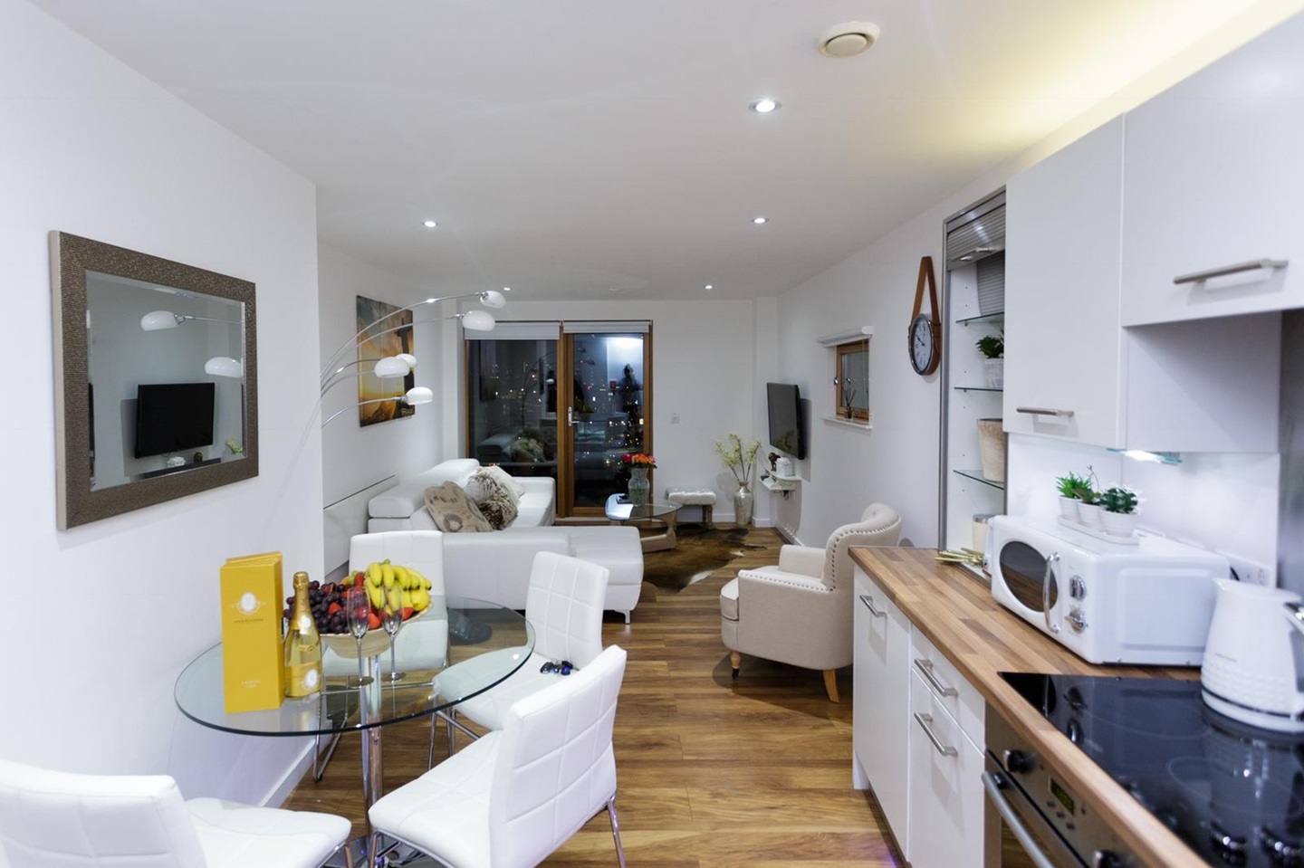 2 Bed Penthouse, Gateway North, LS9, N1 7GU