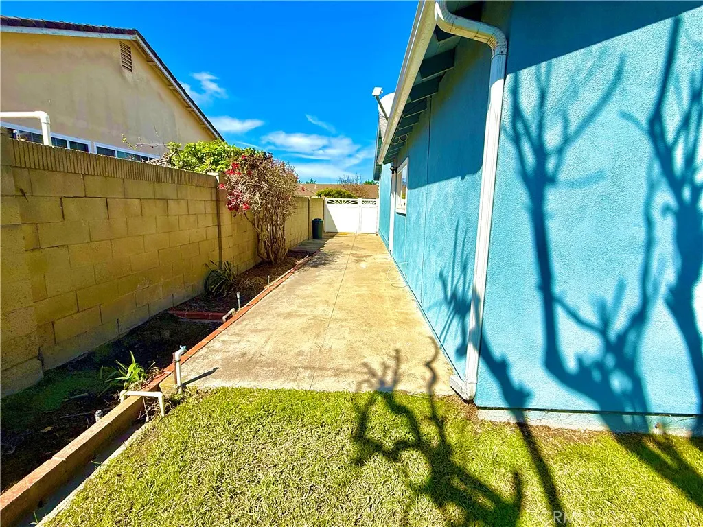 Additional image 80 of 17172 Apel Ln, Huntington Beach, CA 92649