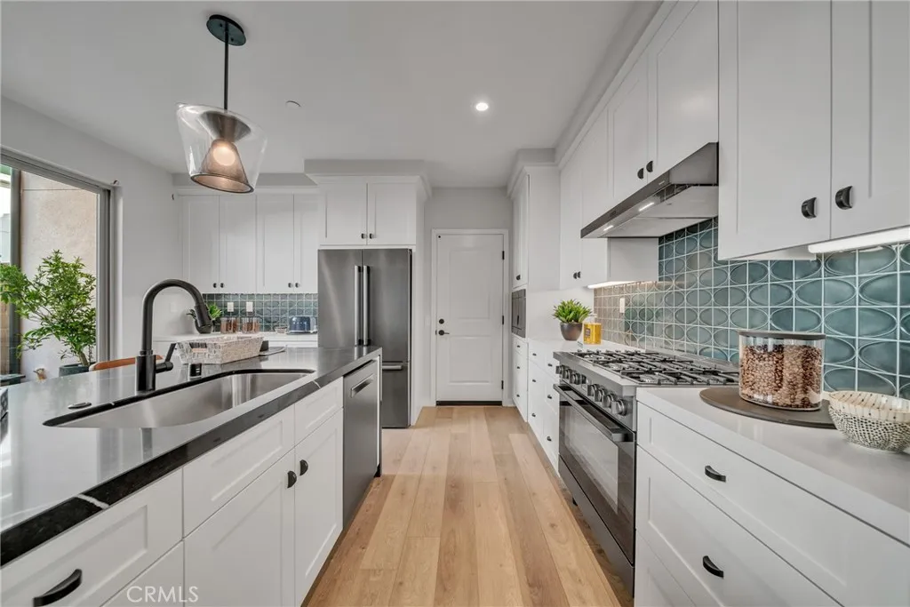 Additional image 9 of 124 Sunnyside, Irvine, CA 92618