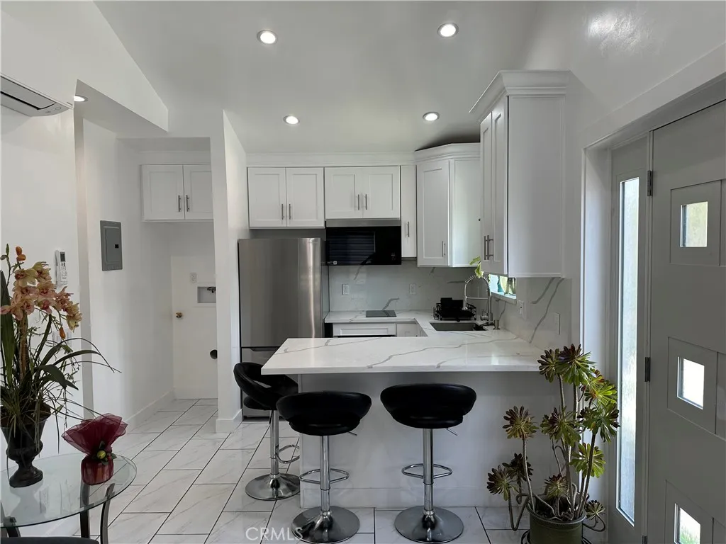 Additional image 53 of 7013 Bellaire Ave, North Hollywood, CA 91605