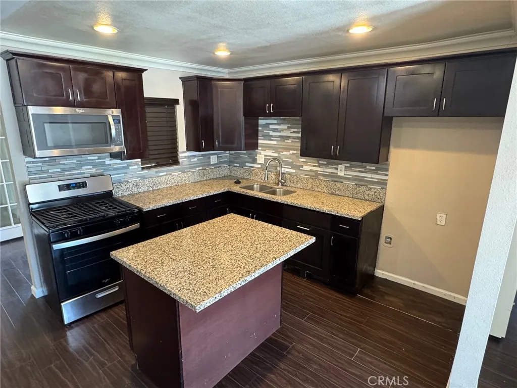 Additional image 5 of 926 Griffith Way, Hemet, CA 92543