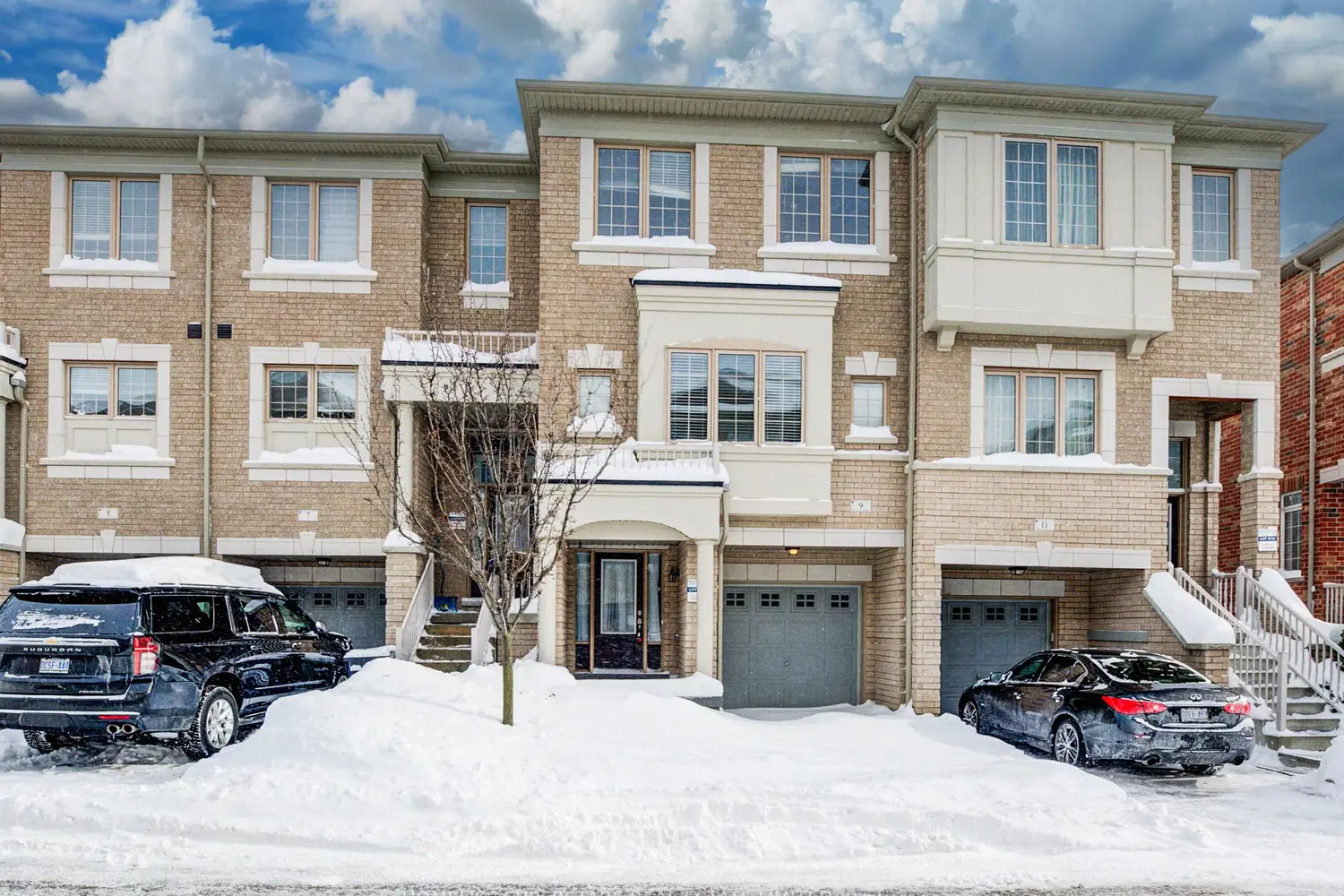 9 Aspen Hills Road 40