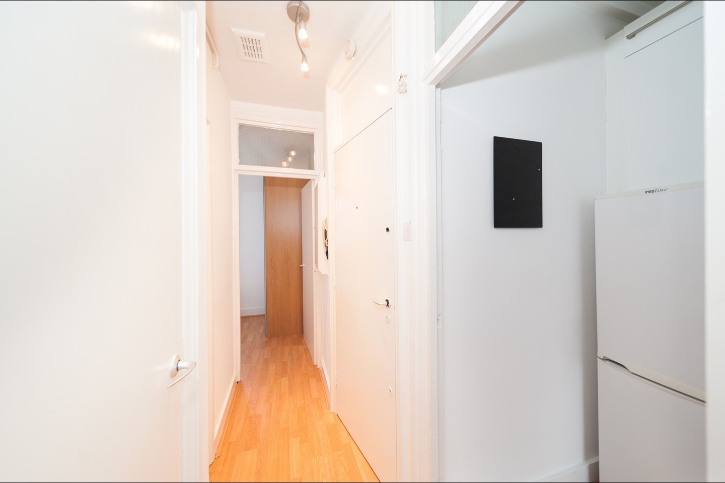 Additional image 11 of 1 Bed Flat, Belsize Park, NW3, N1 7GU