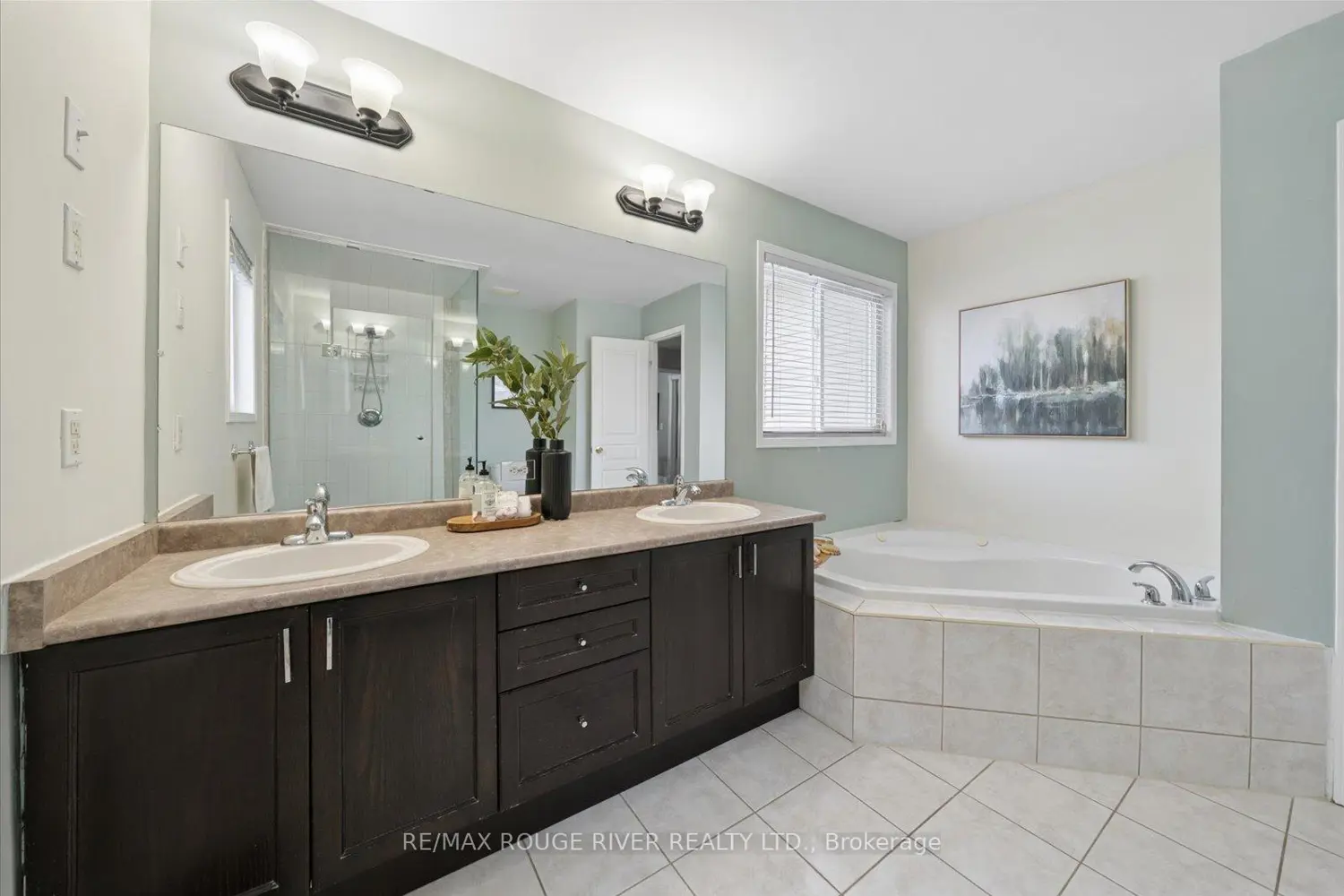 Additional image 11 of 58 Bons Avenue