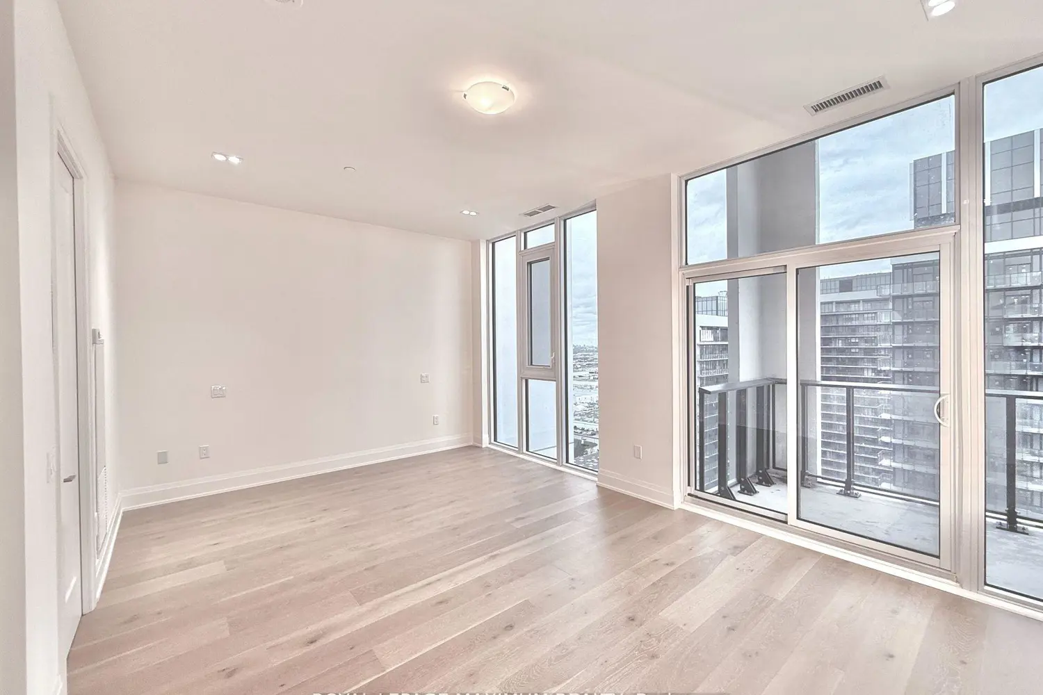 Additional image 9 of 9000 Jane Street Ph 212