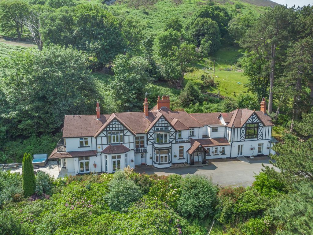 9 bed detached house for saleConwy Old Road, Dwygyfylchi, Penmaenmawr, Conwy LL34