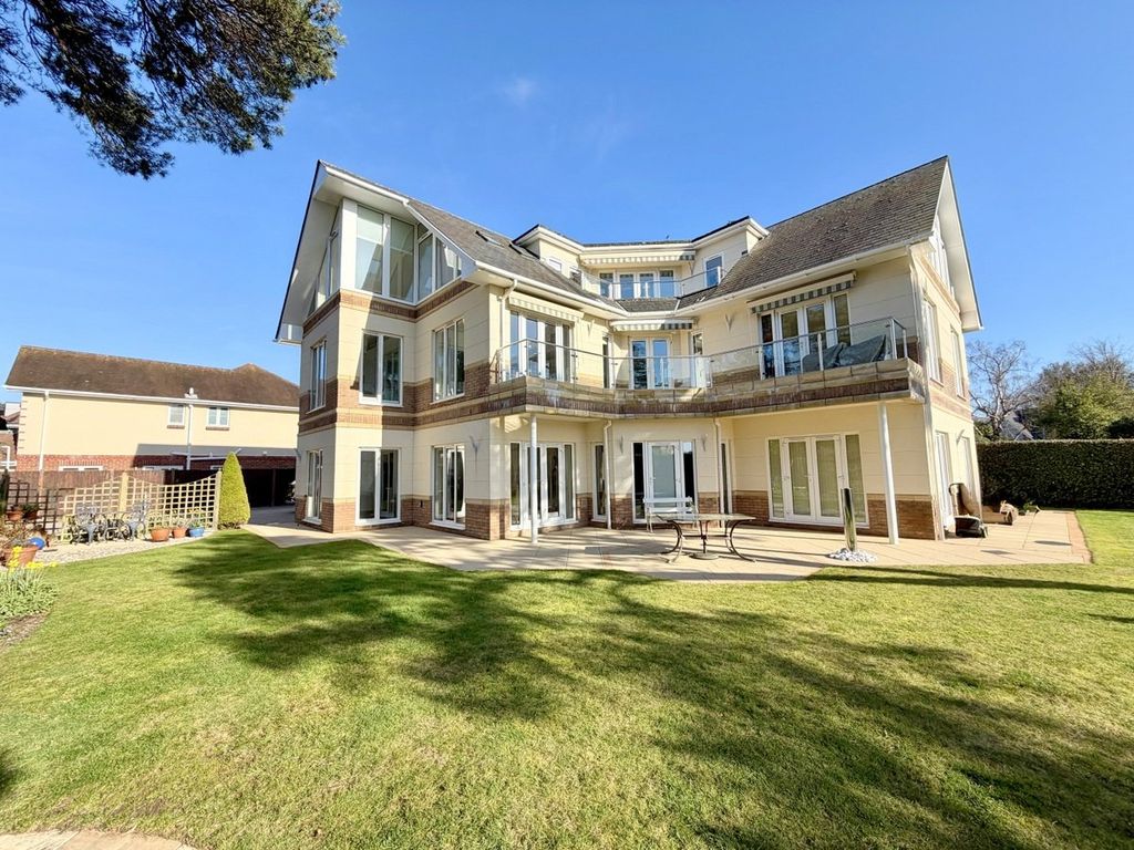 Additional image 27 of 3 bed flat for saleNairn Road, Canford Cliffs, Poole BH13
