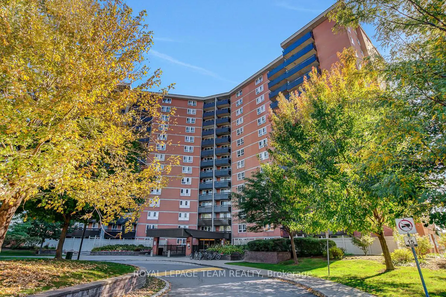 2000 Jasmine Crescent 410