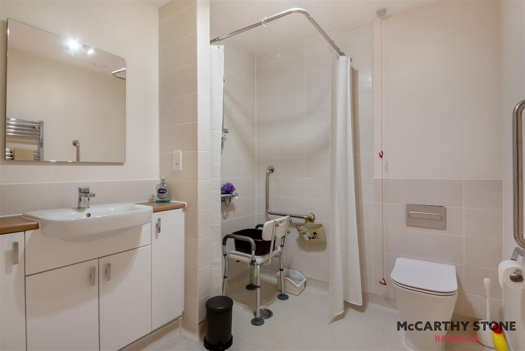 Additional image 11 of 1 bed flat for saleThe Moors, Thatcham RG19