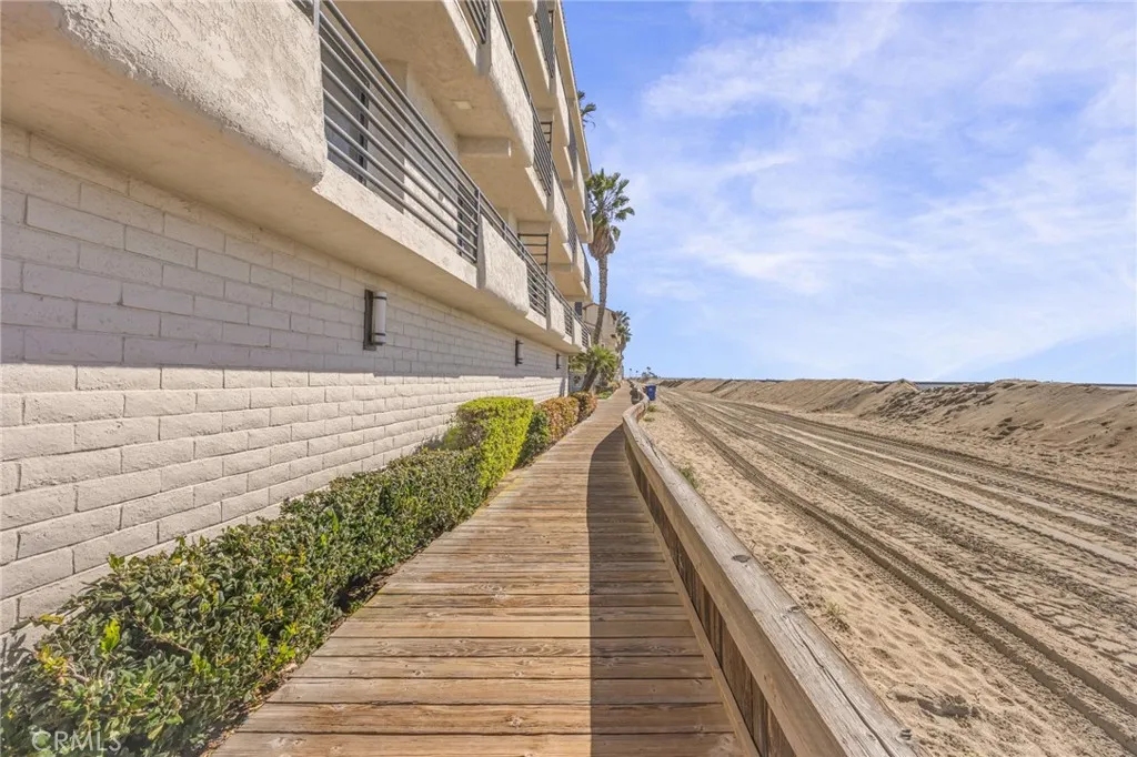 Additional image 84 of 1 62nd Place Unit 404, Long Beach, CA 90803