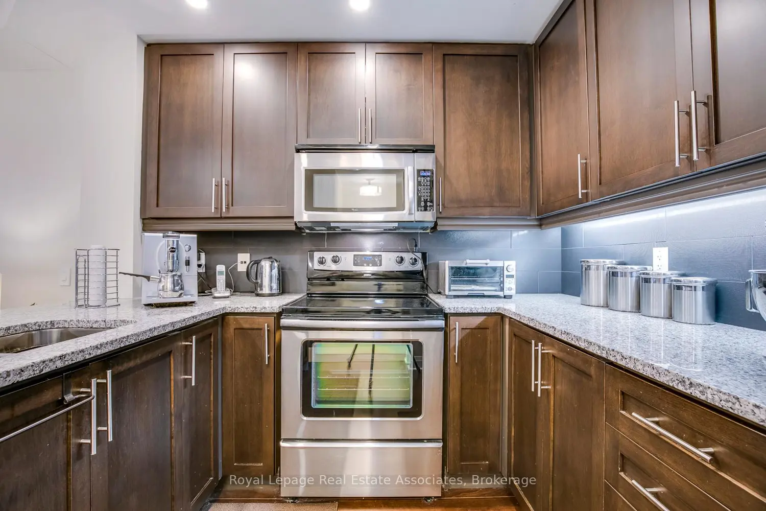 Additional image 7 of 1 Hurontario Street 308