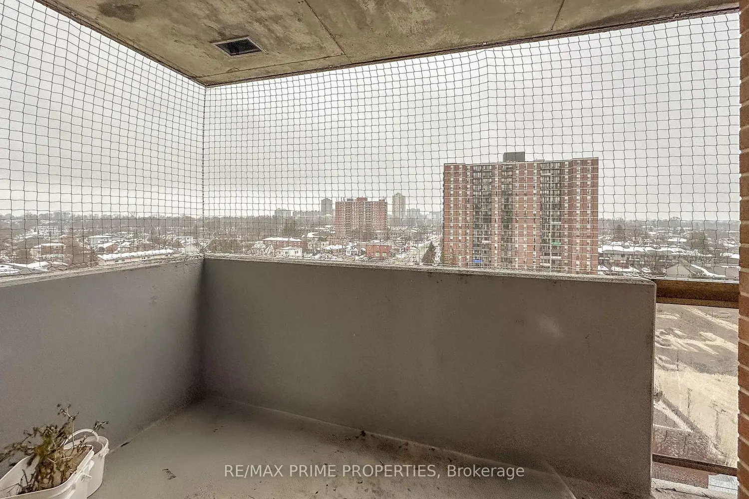 Additional image 15 of 200 Lafontaine Avenue 901