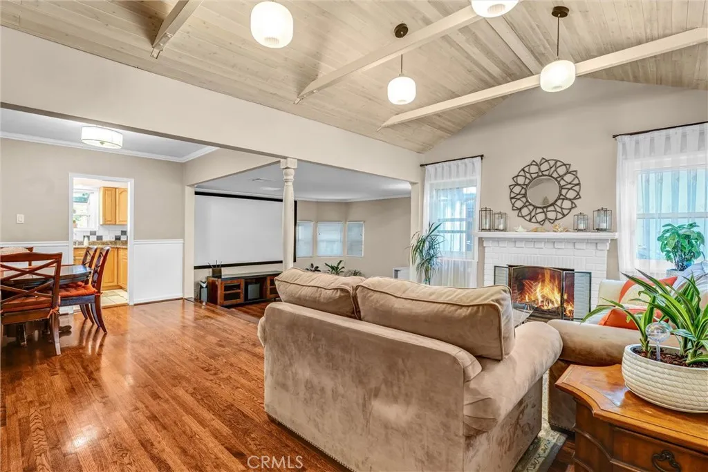 Additional image 33 of 1130 N Cordova St, Burbank, CA 91505