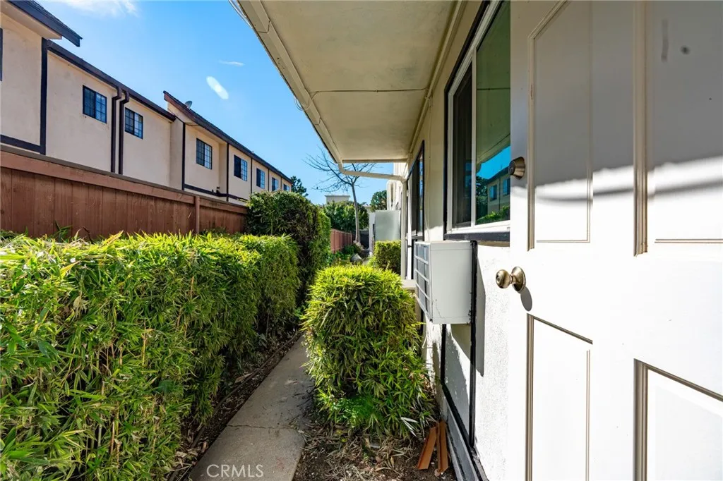 Additional image 18 of 415 S El Molino Avenue Unit 8, Pasadena, CA 91101