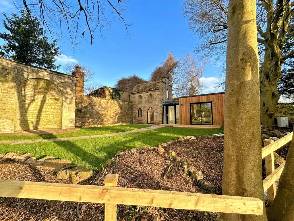 1 bed property for saleHigh Street, Thornbury BS35