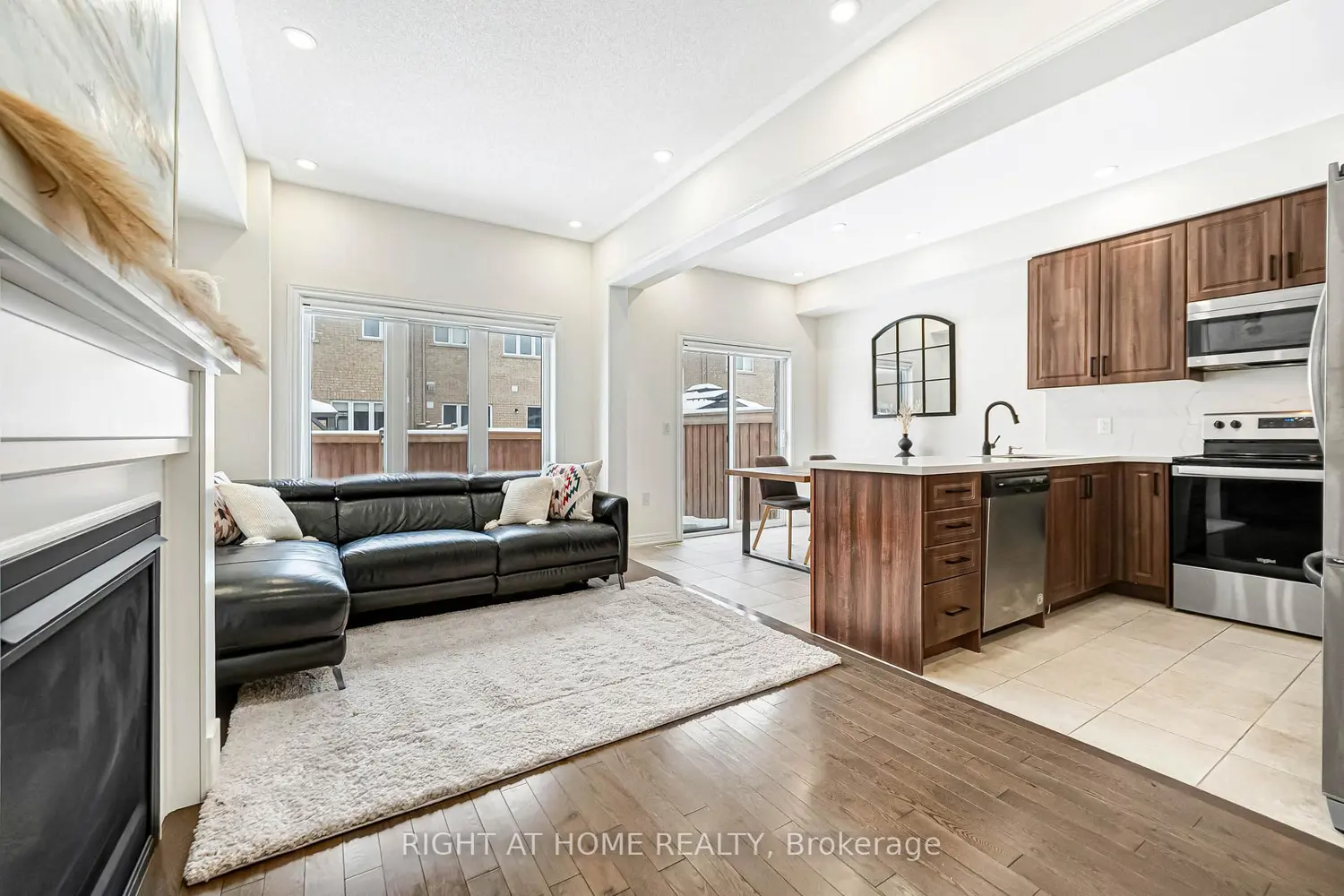 Additional image 6 of 52 Veterans Street