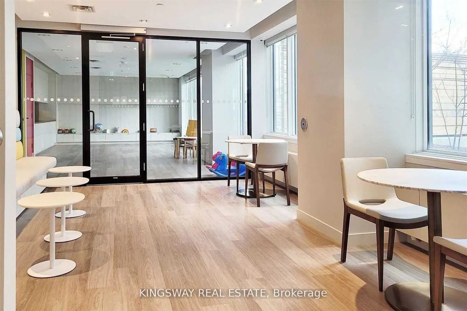 Additional image 13 of 4065 Confederation Parkway 1410