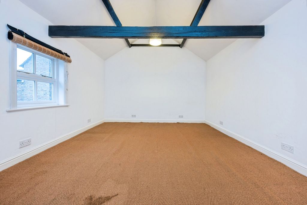 Additional image 3 of Studio for saleMidland Road, Bedford, Bedfordshire MK40