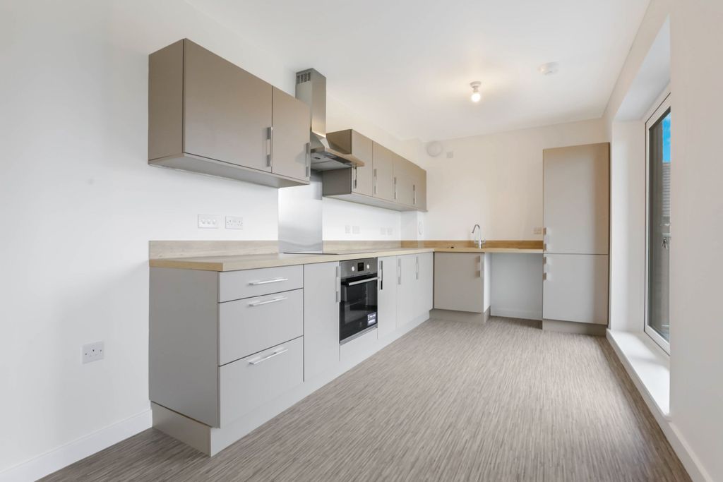Additional image 4 of 3 bed flat for saleFlat 55 Canal Quarter, Winchburgh EH52