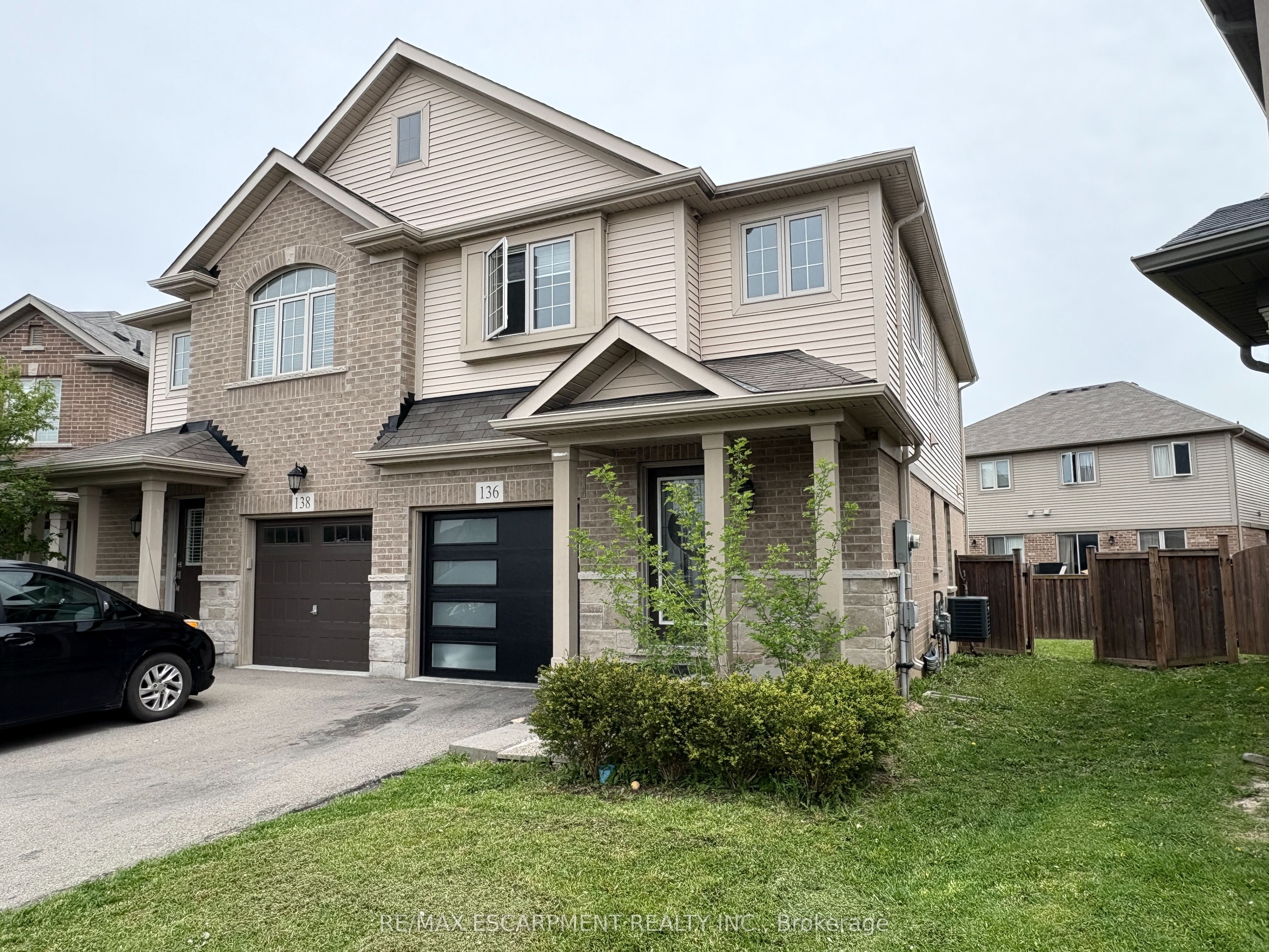 Additional image 3 of 136 Westbank Trail, Hamilton, ON, L8J 1R5