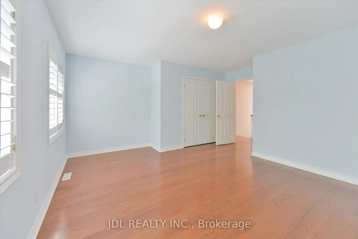 Additional image 14 of 3036 Bayview Avenue I