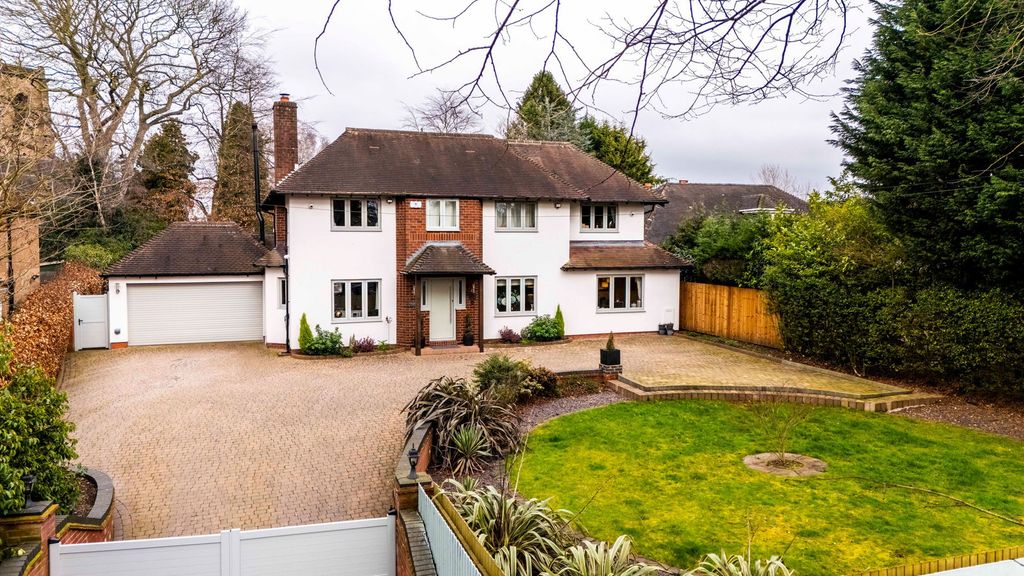 4 bed detached house for saleHillcrest, St. Johns Hill, Shenstone WS14