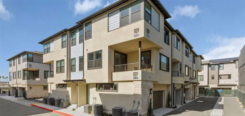 Additional image 31 of 107 Laxore, Anaheim, CA 92804