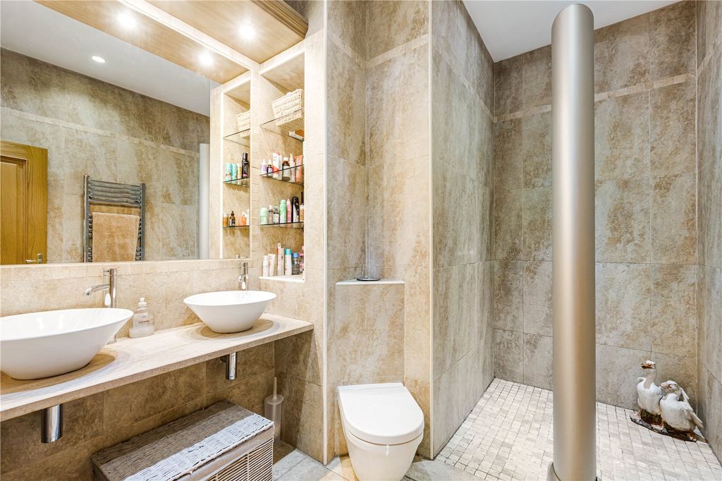 Additional image 25 of 9 bed detached house for saleFeatherstall Road, Littleborough OL15