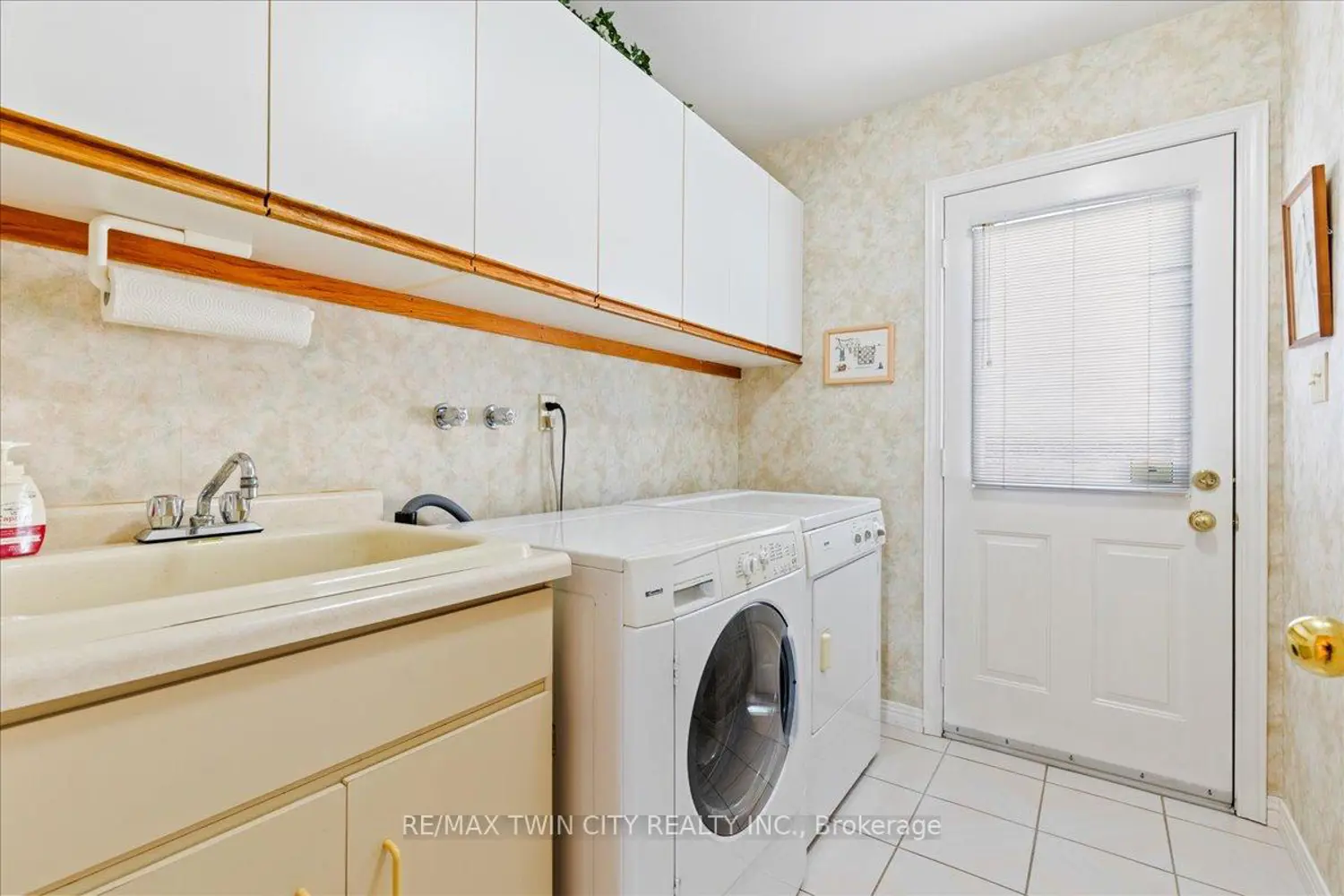 Additional image 8 of 599 Stonebury Crescent