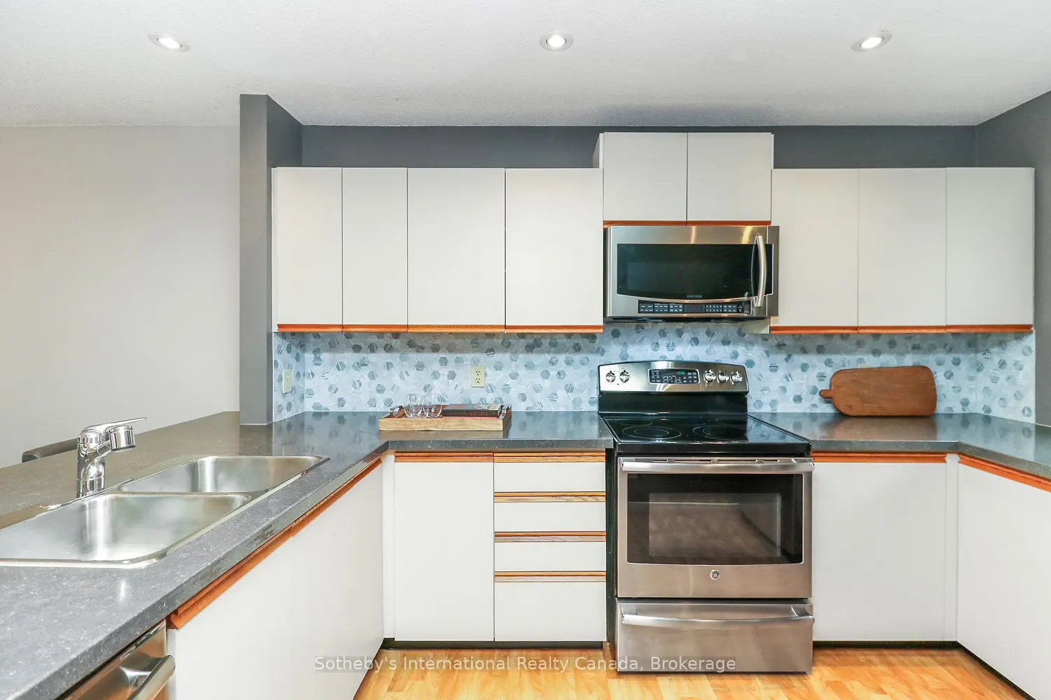 Additional image 3 of 408 Mariners Way