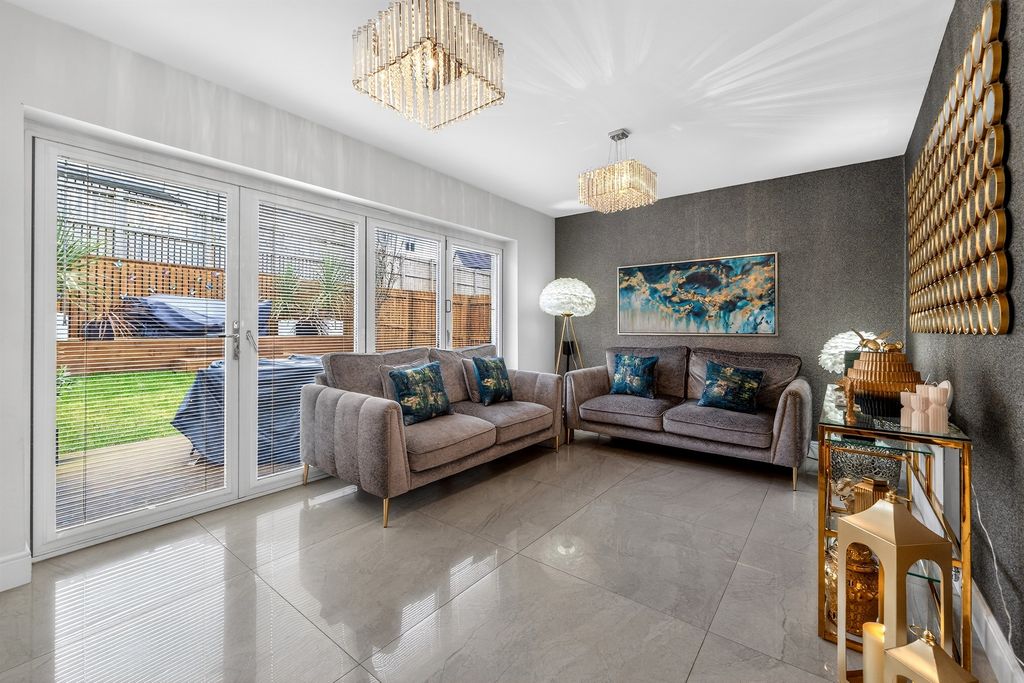 Additional image 3 of 4 bed detached house for saleKiln Drive, Stewarton, Kilmarnock KA3