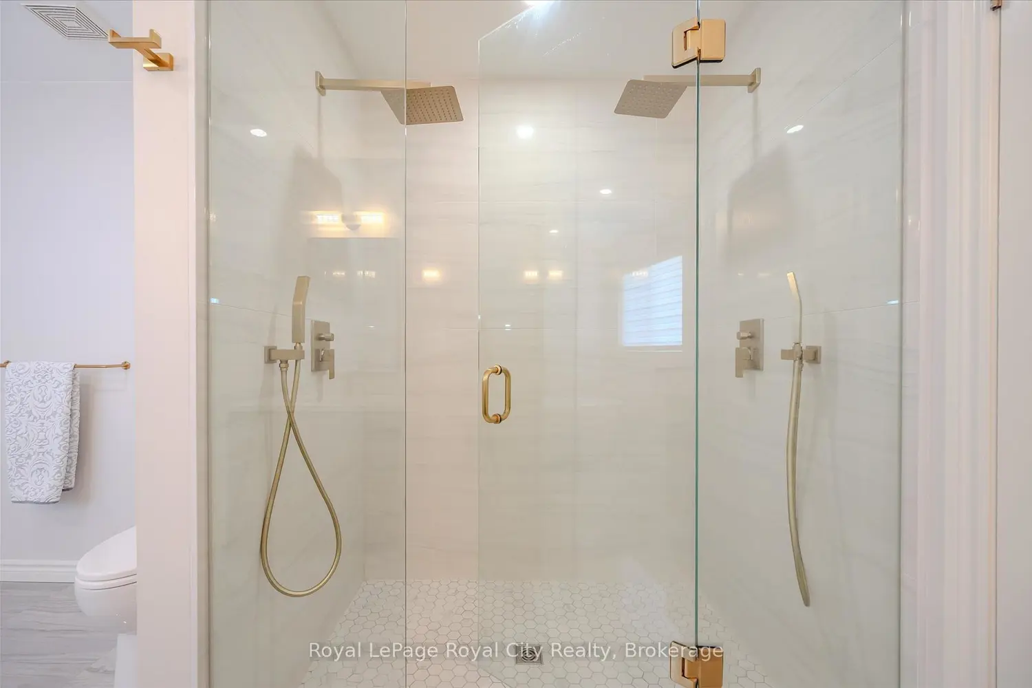 Additional image 11 of 16 Hall Avenue