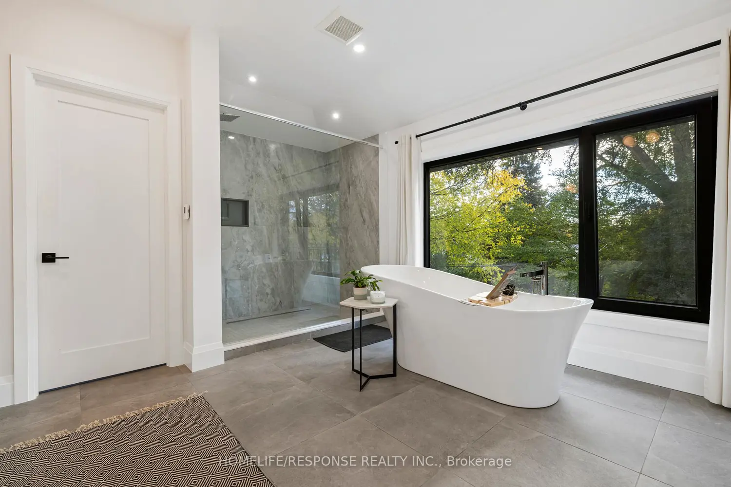 Additional image 7 of 2110 Courtland Crescent