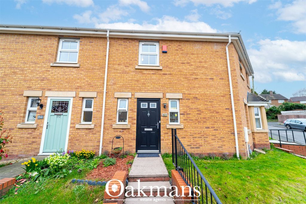 3 bed semi-detached house for saleOldacre Road, Oldbury, West Midlands B68