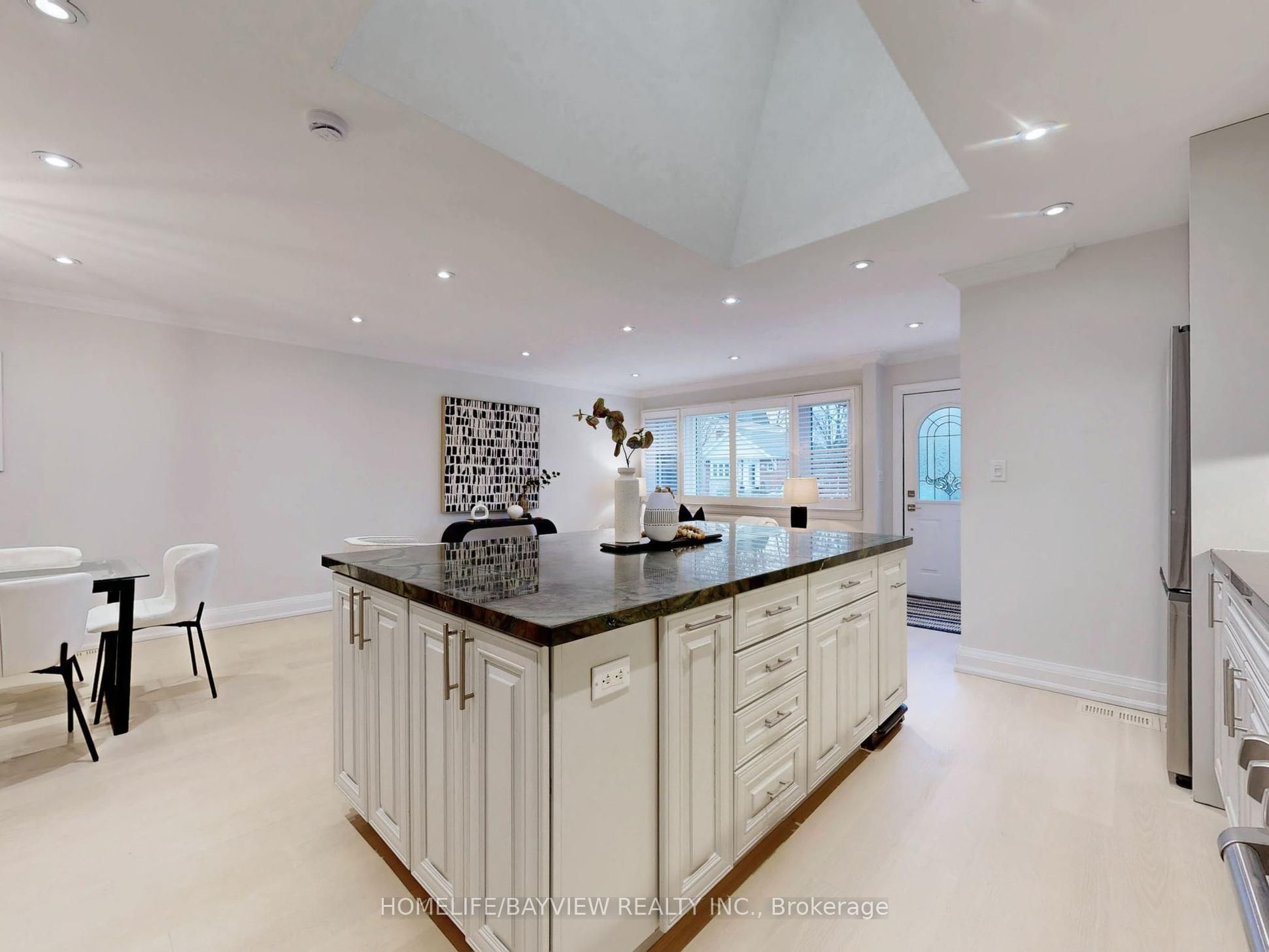 Additional image 6 of 1607 Woodbine Heights Boulevard, Toronto, ON, M4B 3A3