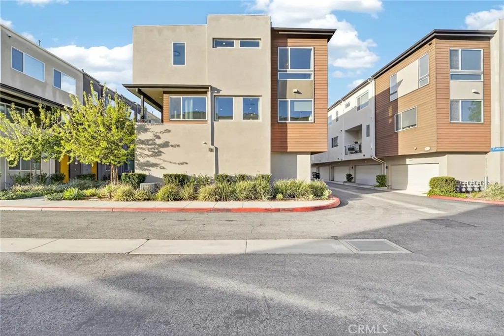 Additional image 52 of 8405 N Fusion Way, Northridge, CA 91325