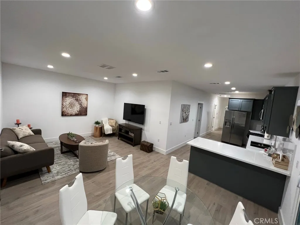 Additional image 20 of 22050 Hart Street, Canoga Park, CA 91303