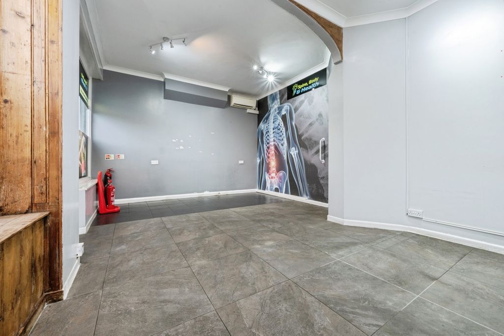 Additional image 31 of Studio for saleMidland Road, Bedford, Bedfordshire MK40