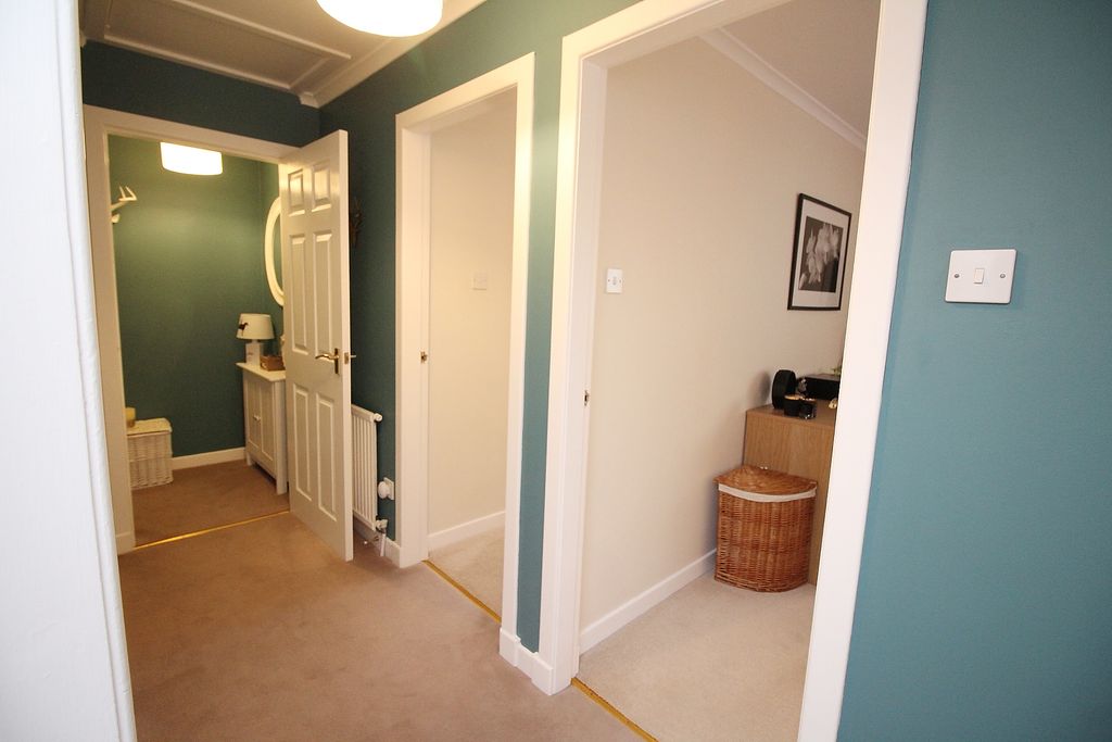 Additional image 8 of 2 bed flat for saleMain Street, Renton G82