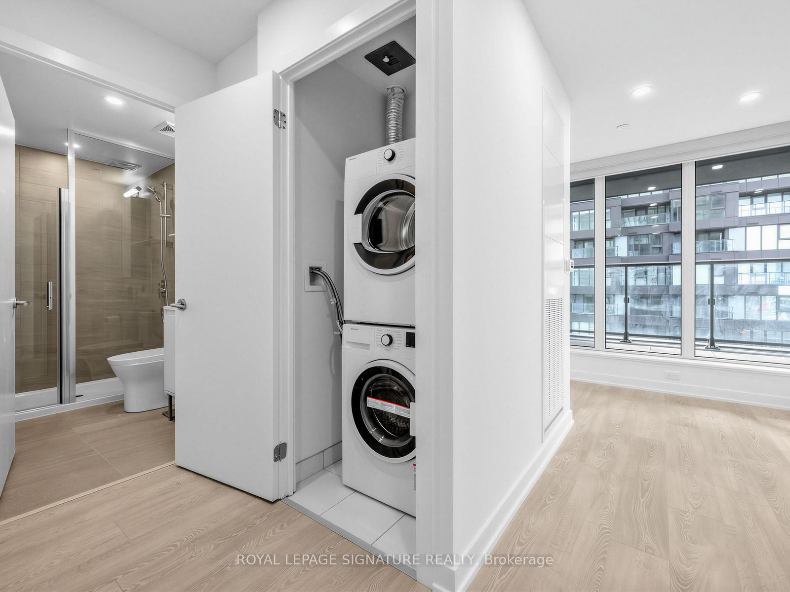 Additional image 5 of 1007-1 Quarrington Lane, Toronto, ON, M3C 0S4