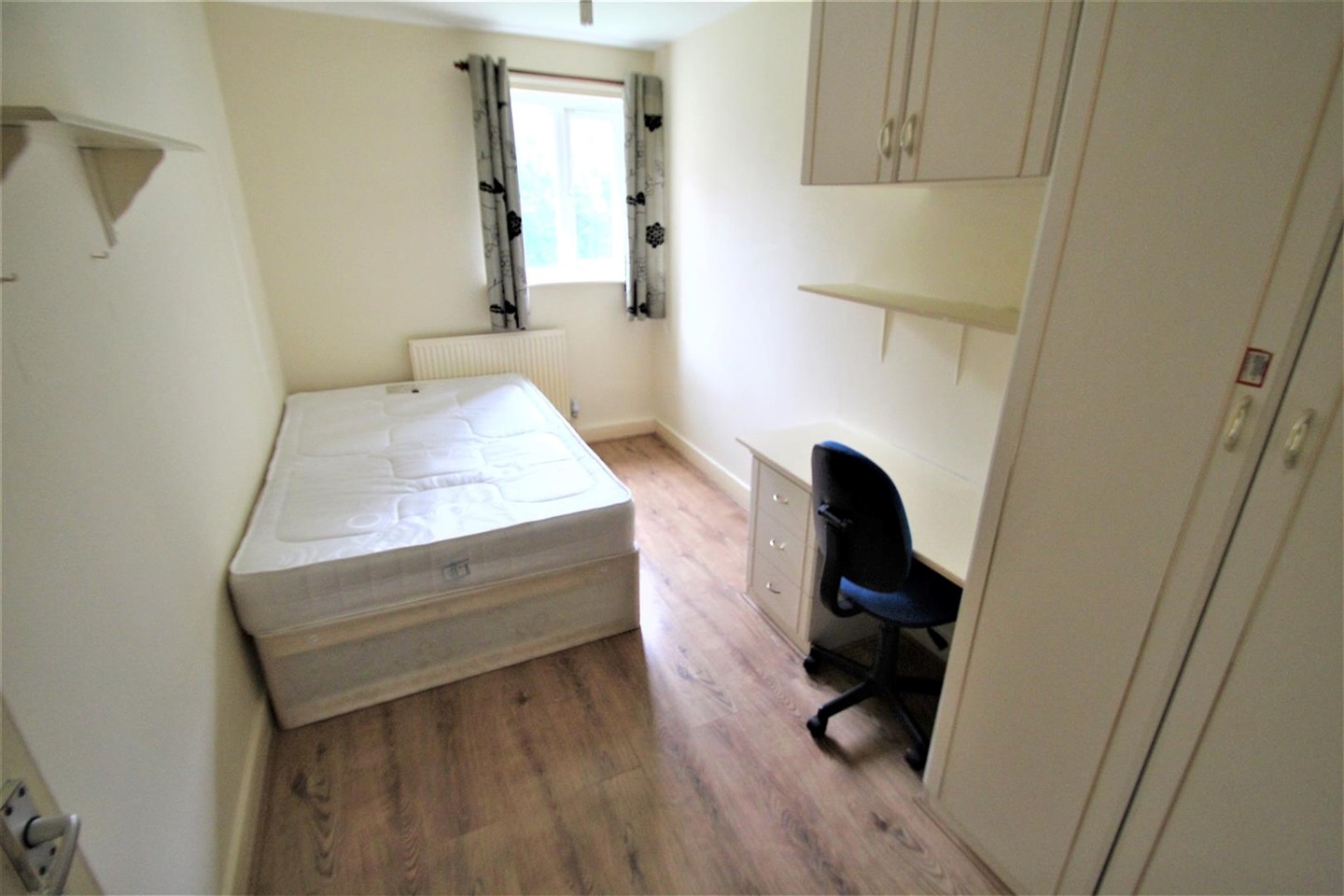 Additional image 3 of 3 Bed Flat, Pennington Court, LS6, N1 7GU