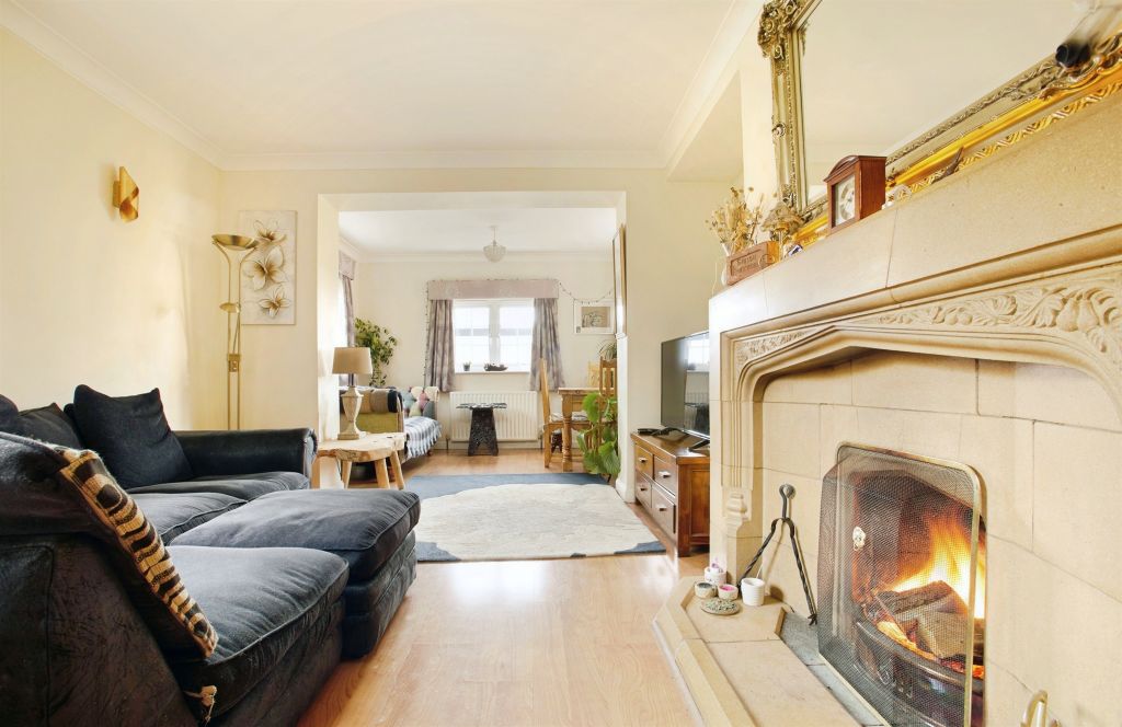 Additional image 3 of 4 bed link detached house for saleHolders Road, Amesbury, Salisbury SP4